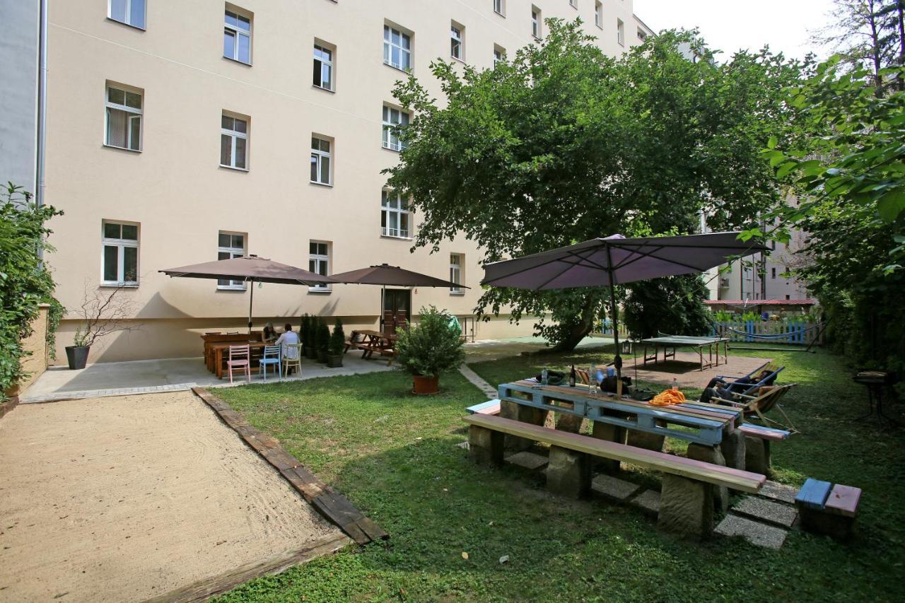 Hostel Dakura Prag Exterior foto